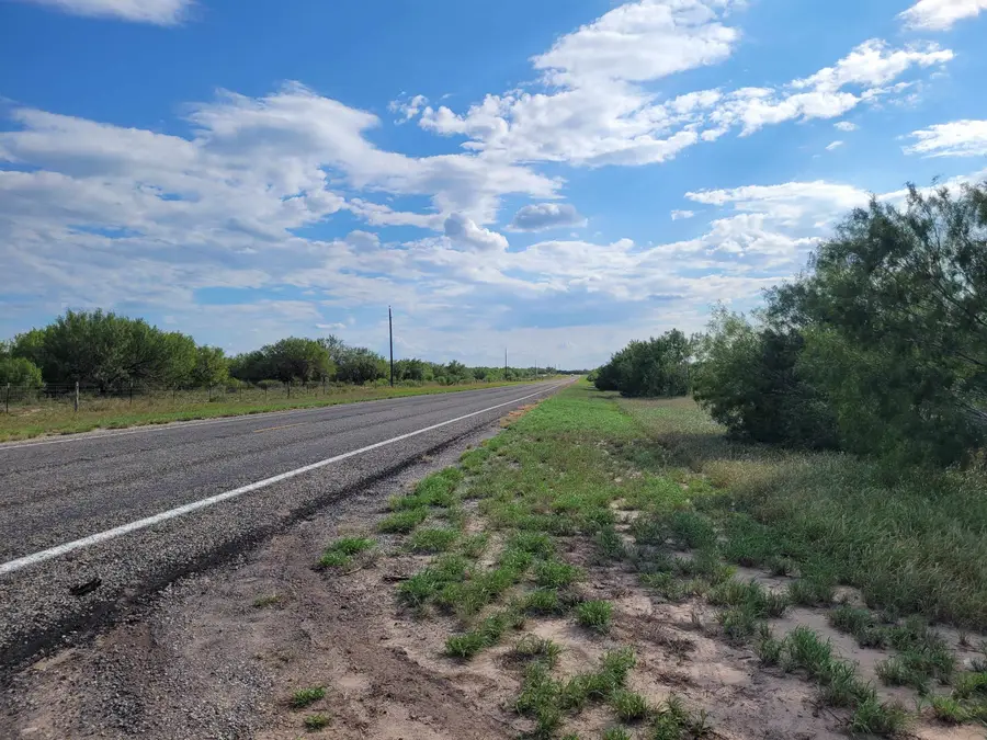 1000 ABST 1637 SUR 471, Aguilares, TX 78369 - #2
