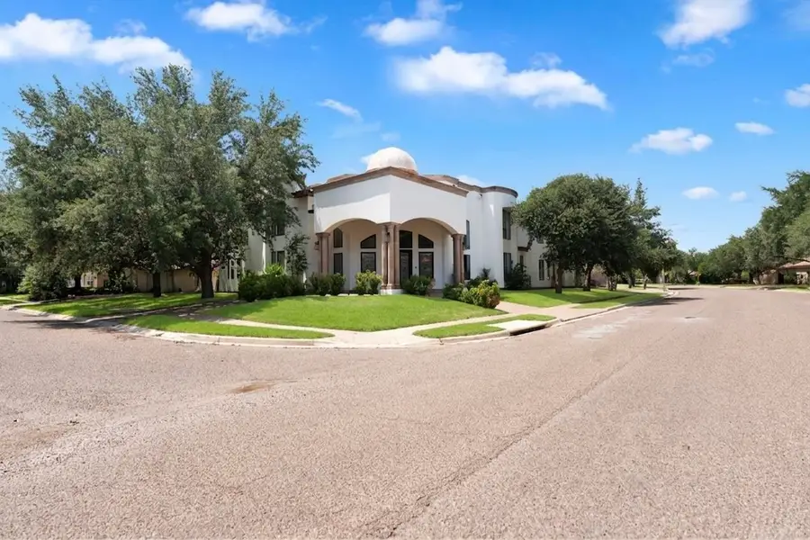 3008 Woodland Cv, Laredo, TX 78045 - #2