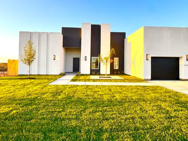 6702 El Bosal Ln., LAREDO, TX 78046
