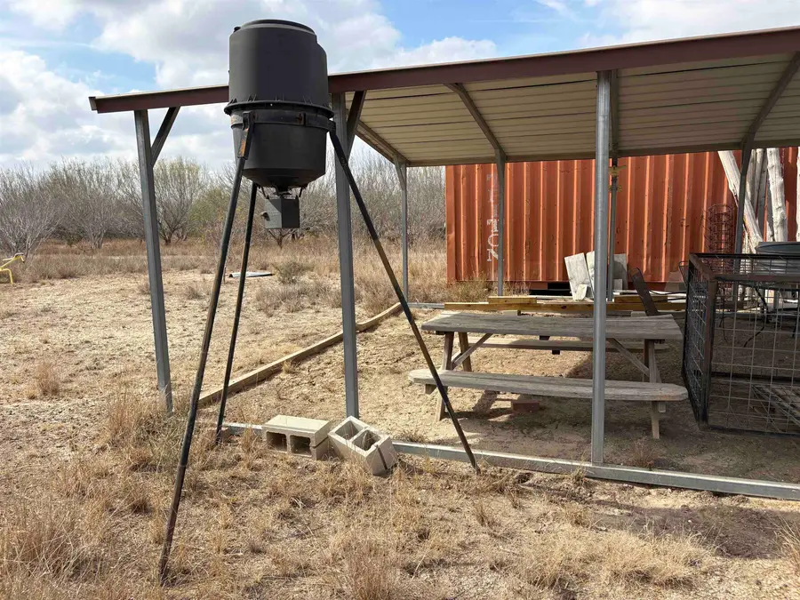 3354 E Texas State Highway 44, Encinal, TX 78019 - #2