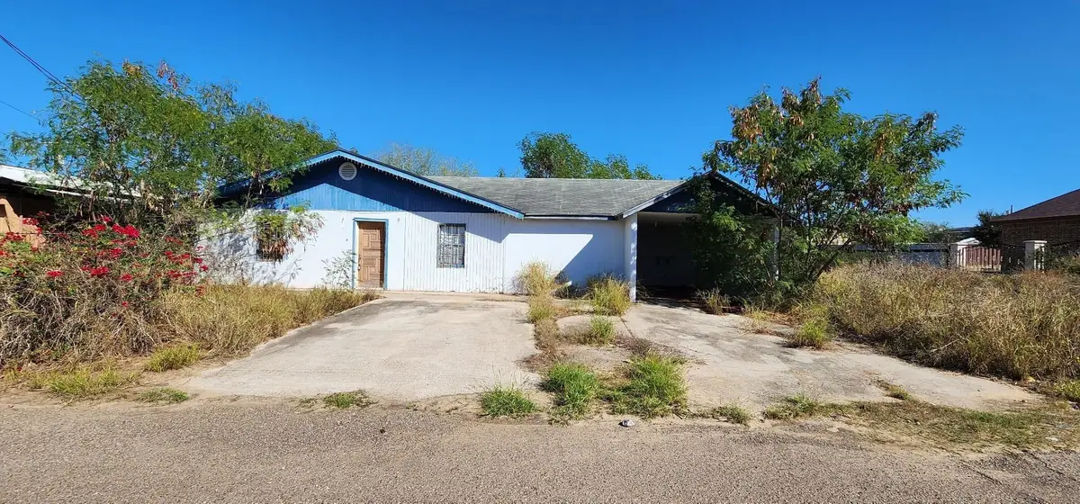 5404 Lopez Lane, Zapata, TX 78076 - #1