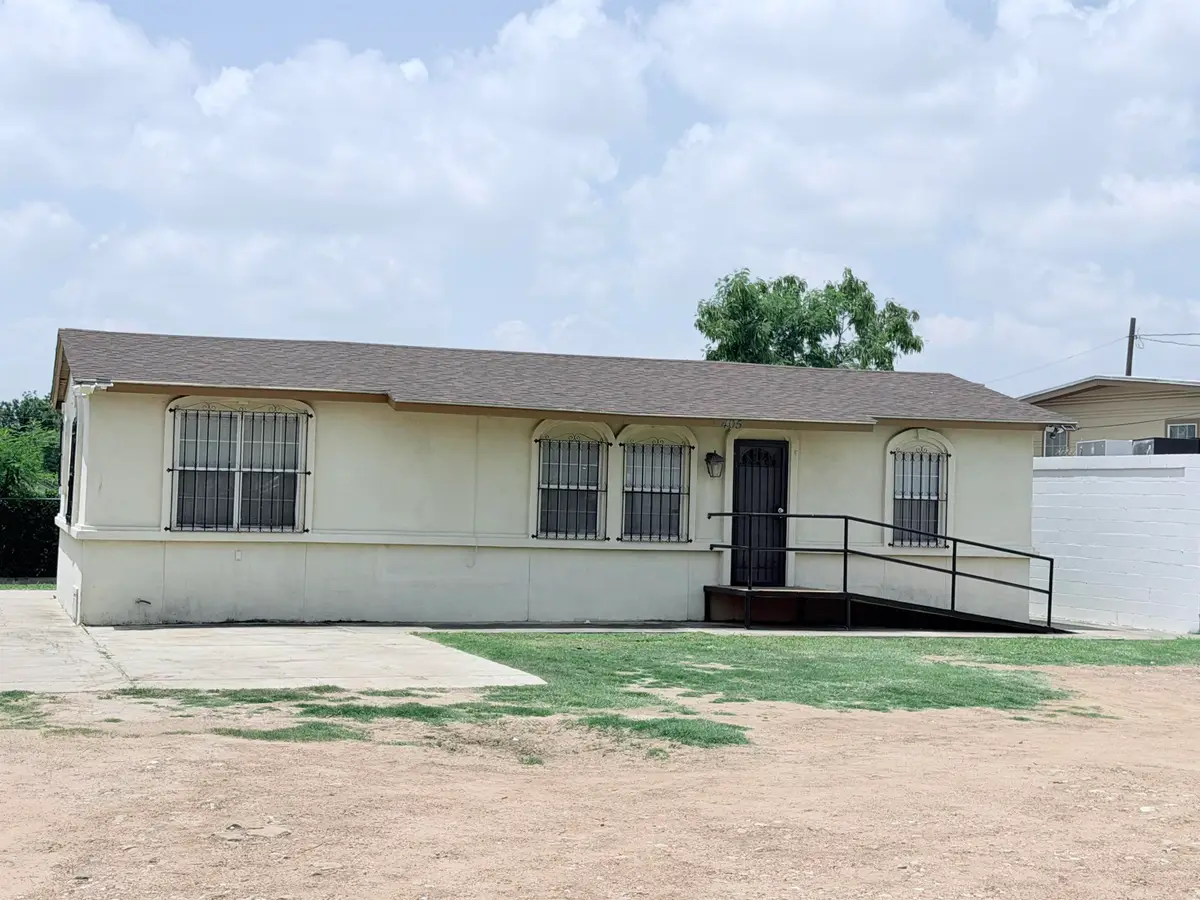 405 E Gustavus St, Laredo, TX 78040 - #1
