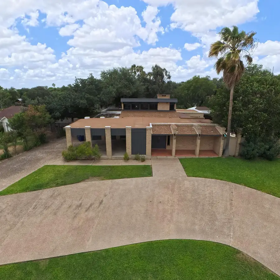 420 Surrey Rd, Laredo, TX 78041 - #2