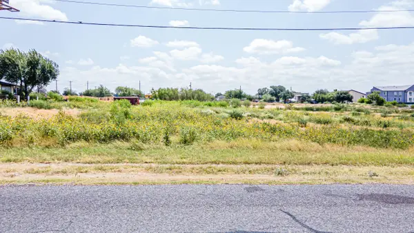 3511 US Highway 83, LAREDO, TX 78046