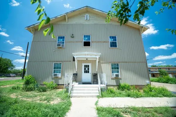 2002 Aldama St, Laredo, TX 78043-0000