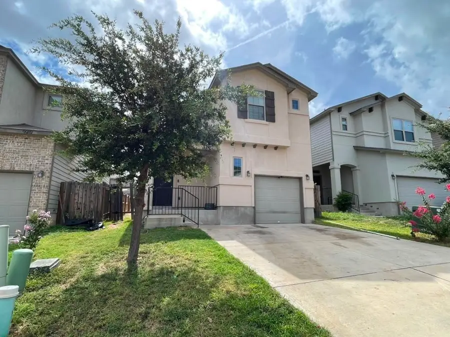 9987 Inmaculada Ln, Laredo, TX 78045 - #2