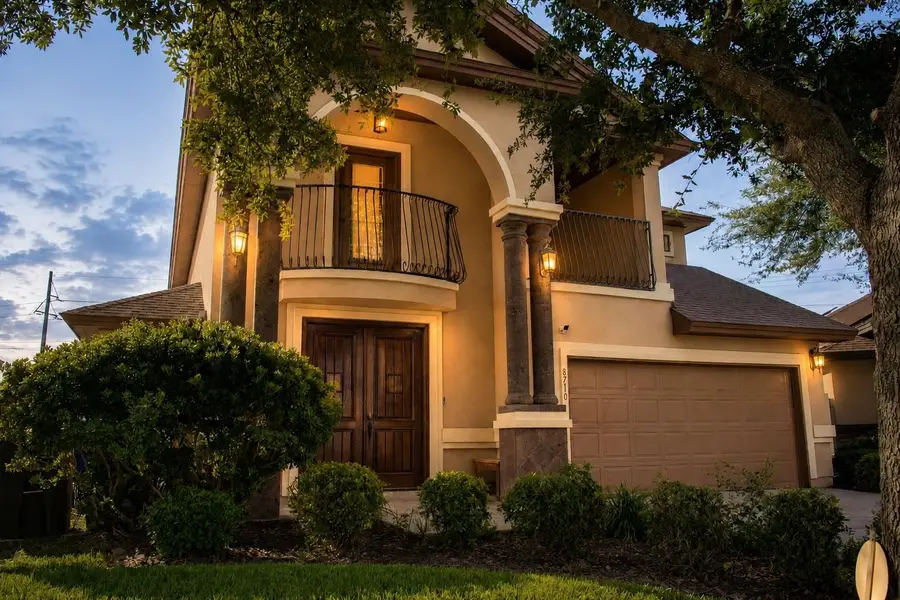 8710 Miraflores Ct., Laredo, TX 78045 - #2