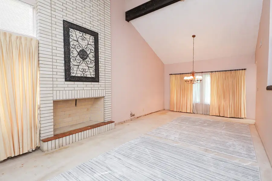 203 S Fenwick Dr, Laredo, TX 78041 - #3