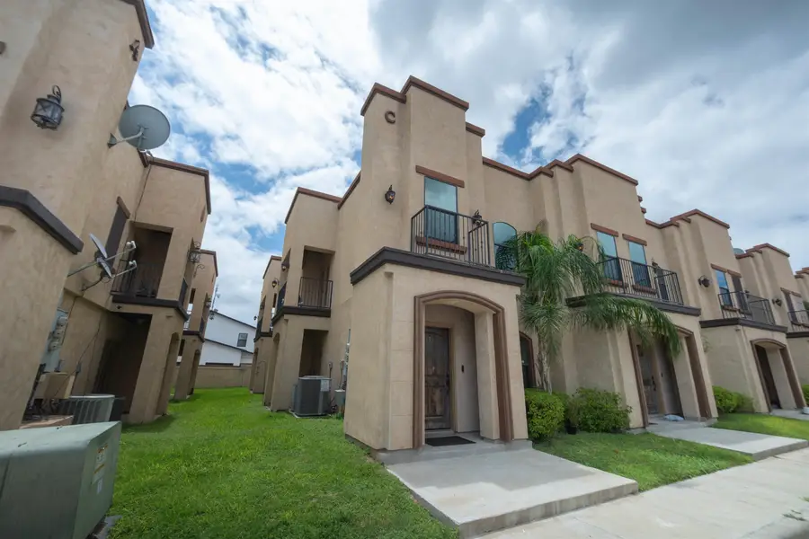 8216 Casa Verde Rd, Laredo, TX 78041 - #2