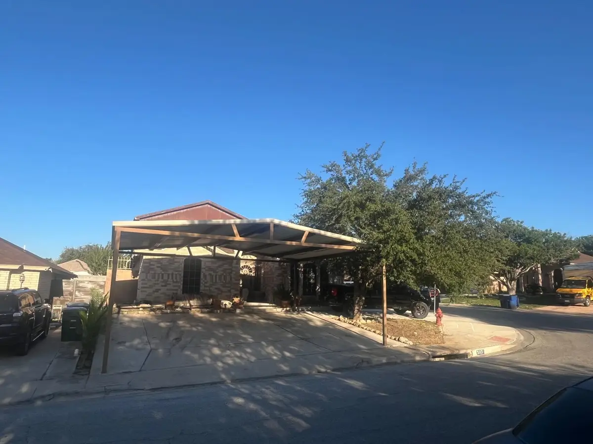 9001 Tulane Dr, Laredo, TX 78045 - #1