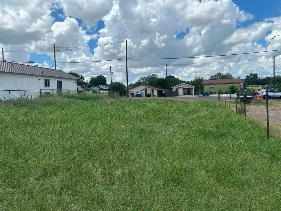 3013 Clark Blvd, Laredo, TX 78043 - #3