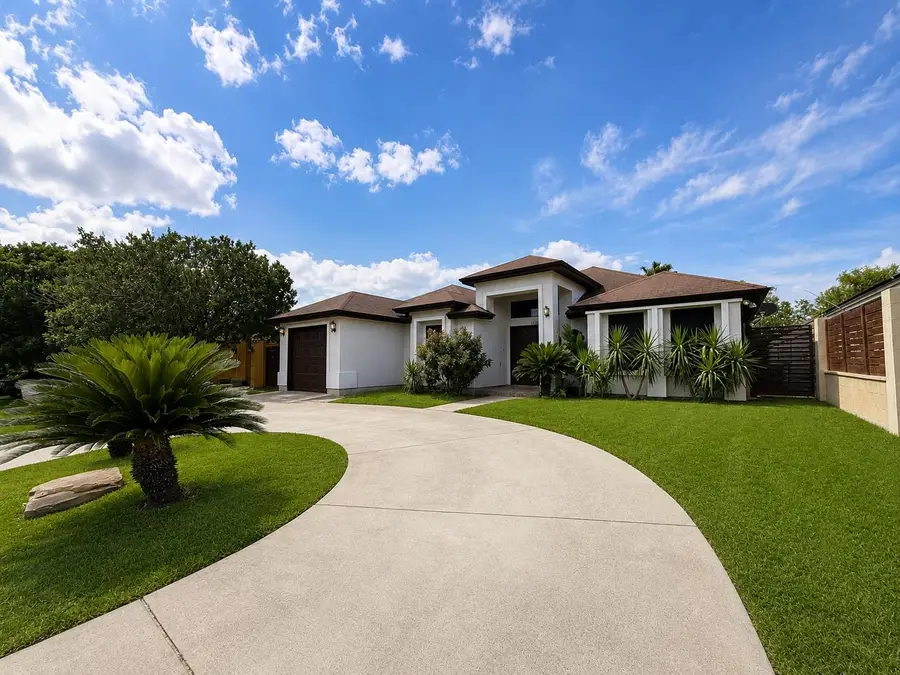 5511 Marble Falls St, Laredo, TX 78046 - #2