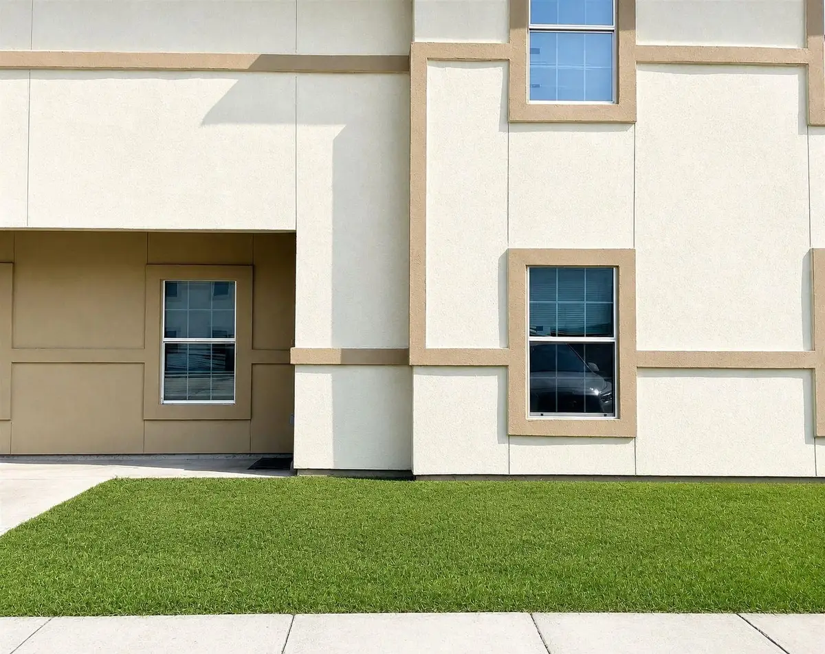 1014 Ranchway Dr, Laredo, TX 78045 - #1