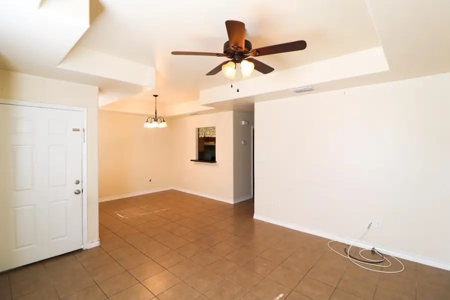 1014 Ranchway Dr, Laredo, TX 78045 - #2