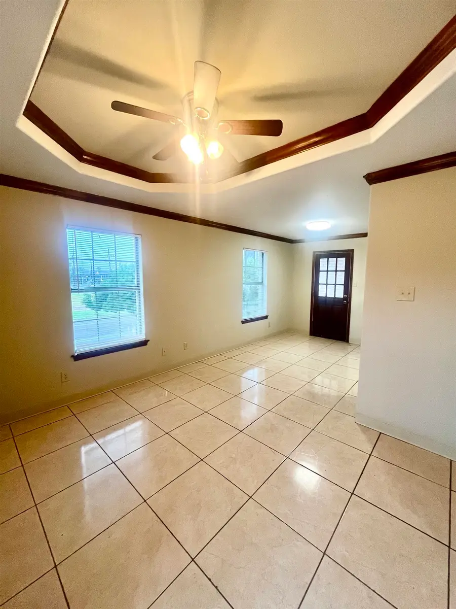 2704 San Agustin Ave, Laredo, TX 78040 - #3