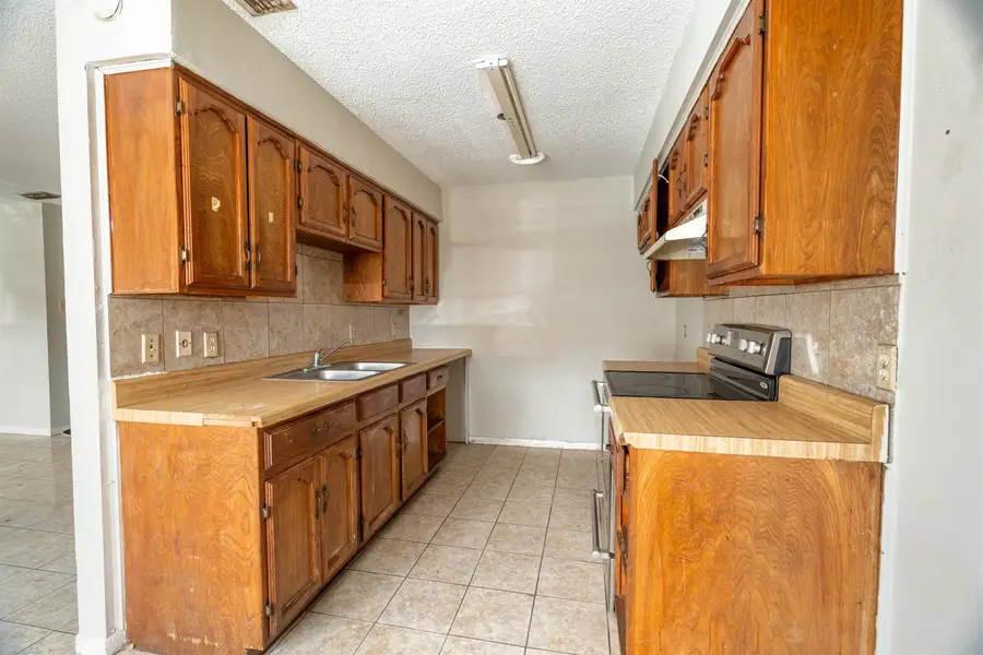 4902 Marcella Ave, Laredo, TX 78041 - #3