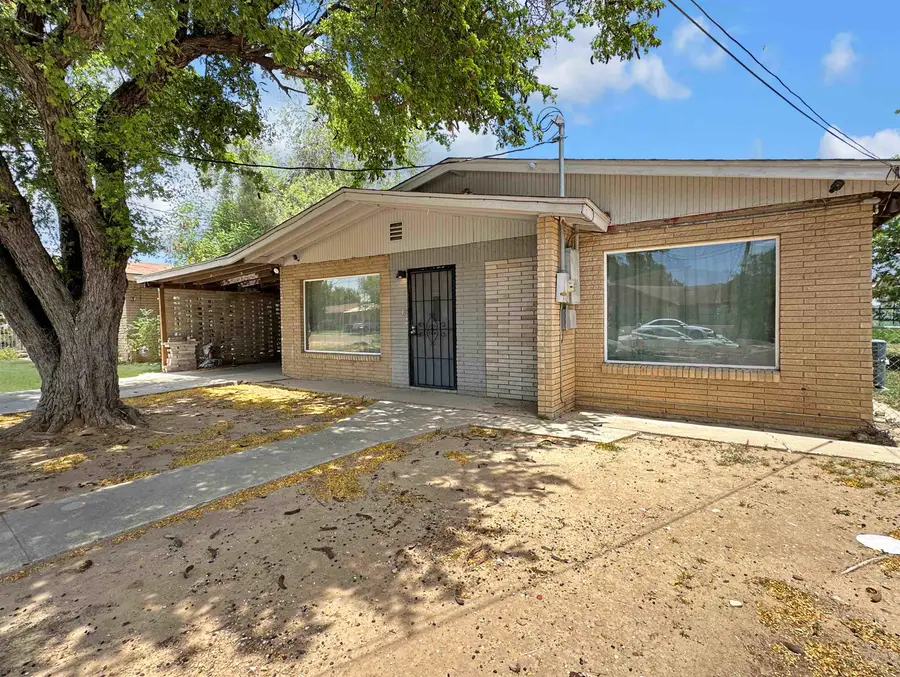2718 Garfield St, Laredo, TX 78043 - #2