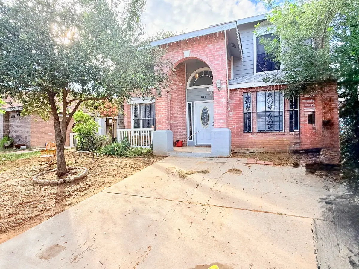 812 Doner Rd, Laredo, TX 78045 - #1