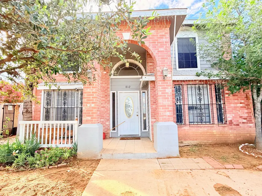 812 Doner Rd, Laredo, TX 78045 - #3