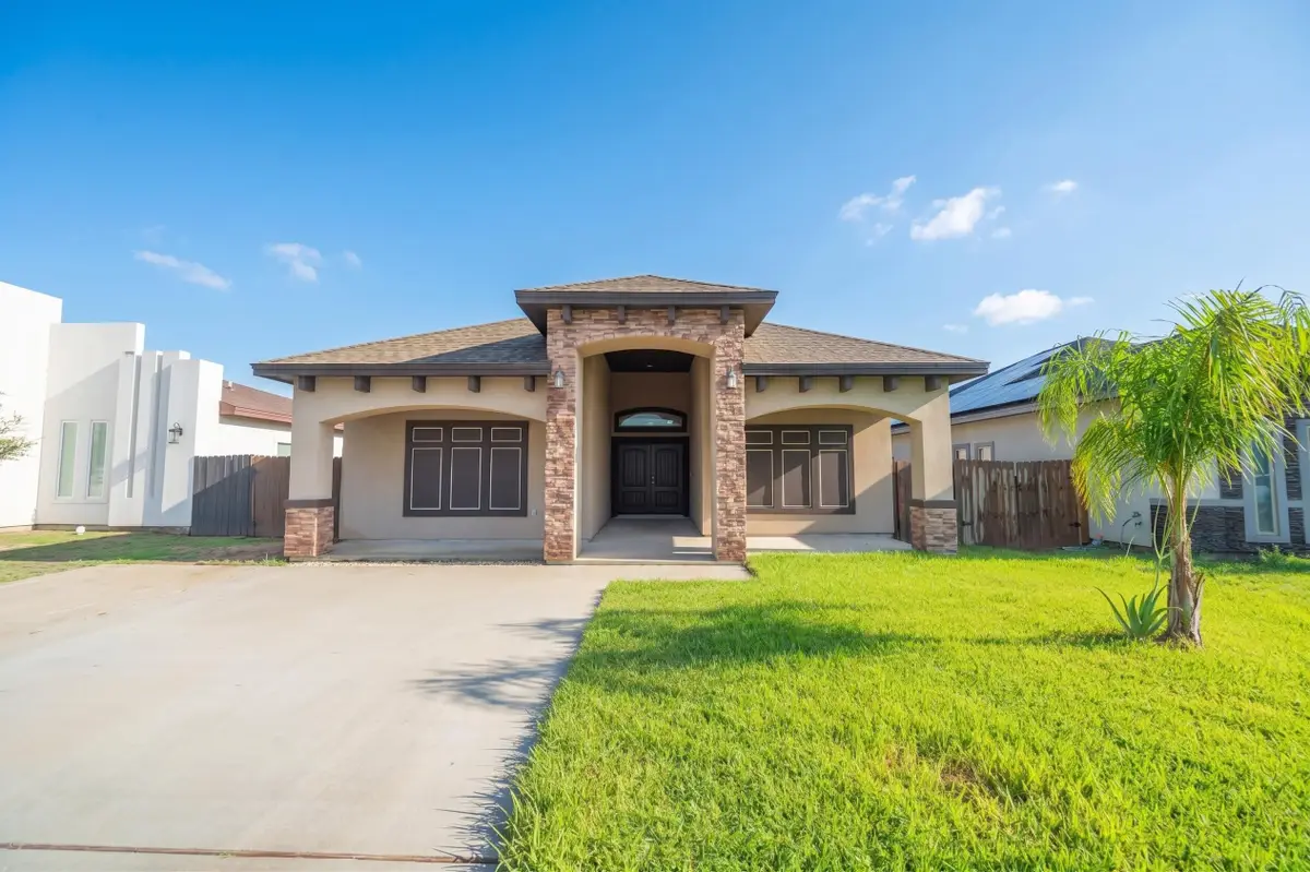 1521 Riddle Dr, Laredo, TX 78046 - #1