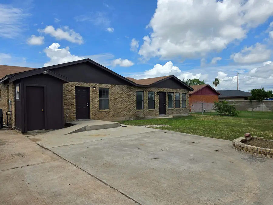 2915 E Elm St, Laredo, TX 78012-2666 - #2