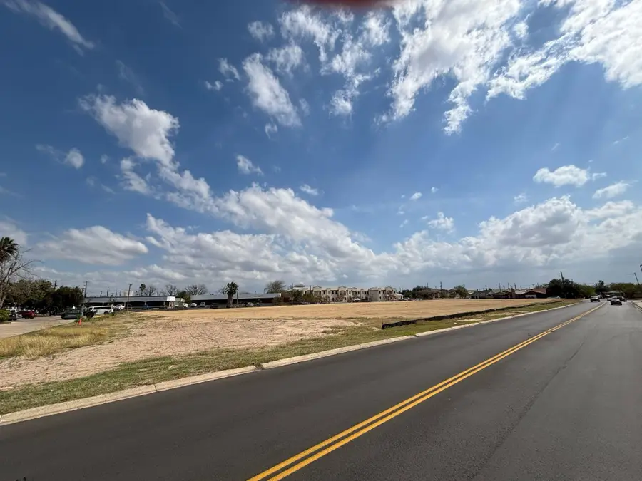 602 Gale St, Laredo, TX 78041 - #2