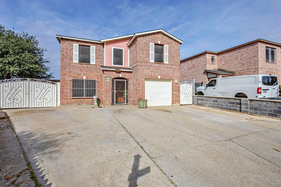 3012 St Isaac Lp, Laredo, TX 78046 - #2