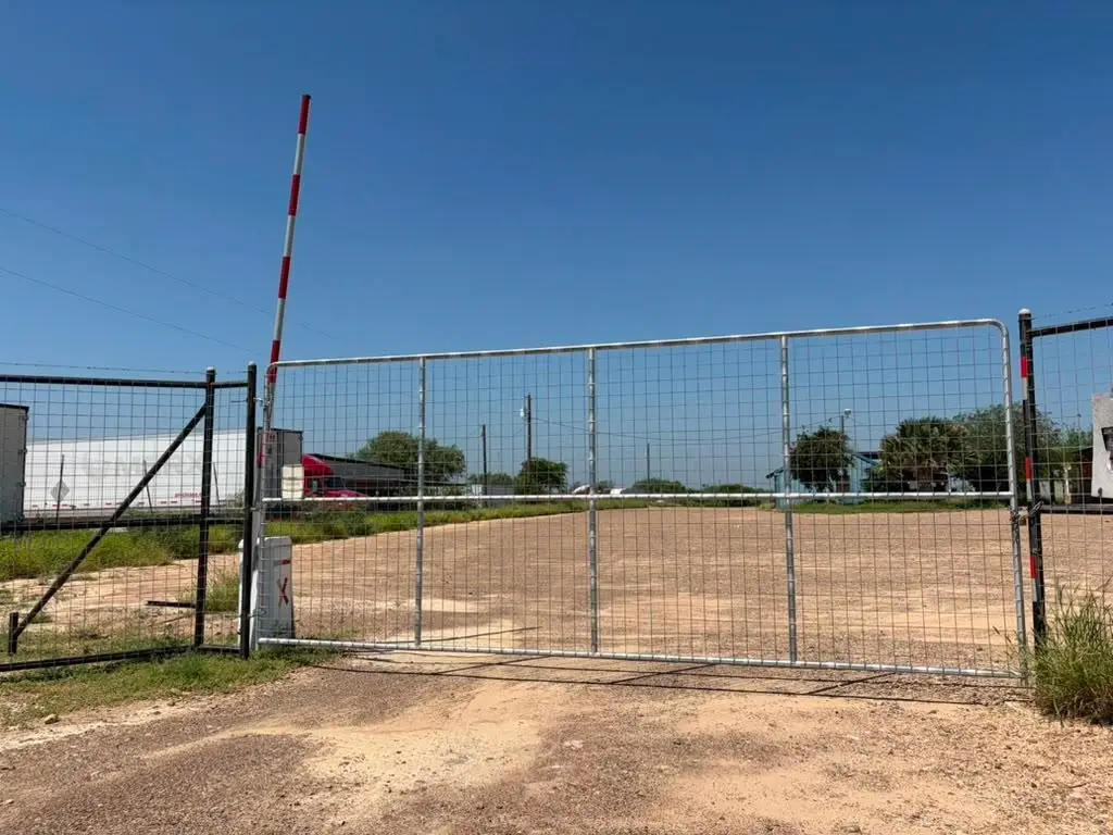 126 Appaloosa Rd, Laredo, TX 78045 - #1