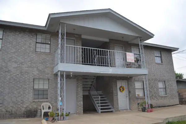 801 OKane St, Laredo, TX 78040