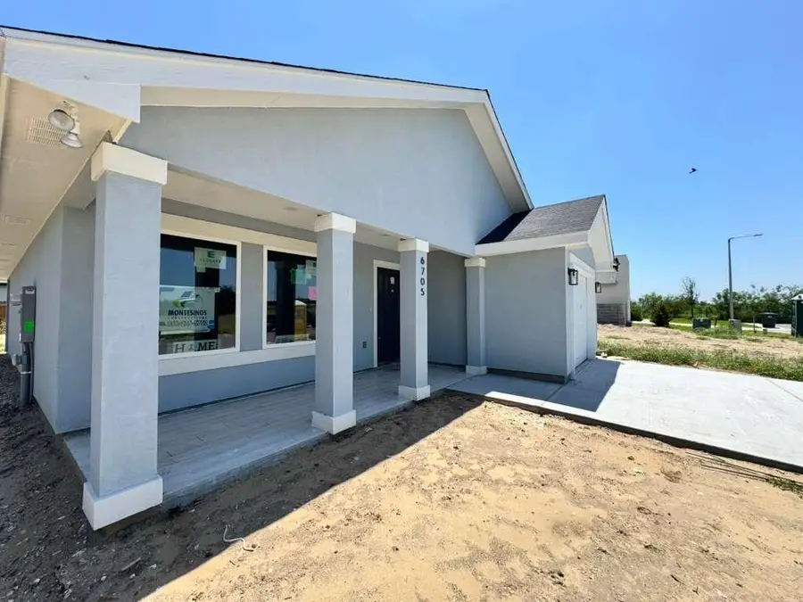 6705 El Jinete Dr., Laredo, TX 78046 - #2
