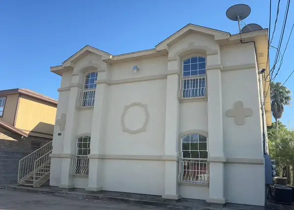 2115 Cross St, Laredo, TX 78046