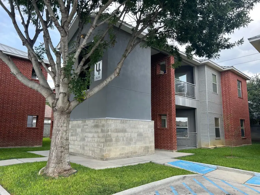 501 Shiloh Dr, Laredo, TX 78045 - #3