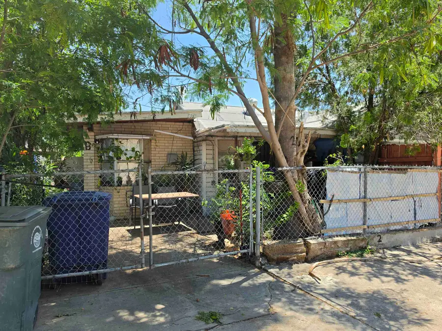 1501 Mercer St, Laredo, TX 78040 - #3