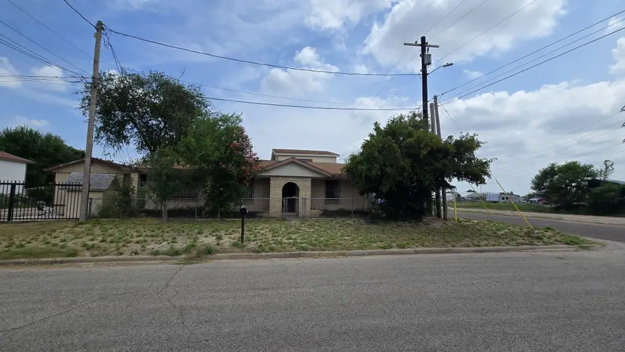 2409 Ugarte St, Laredo, TX 78041-3960 - #2