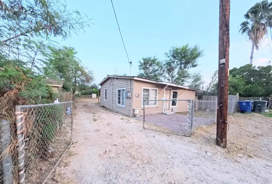 2517 Santa Rita Ave, Laredo, TX 78040 - #2
