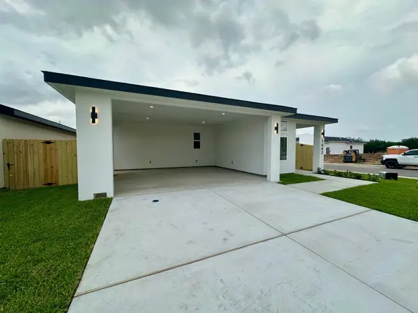 1642 Secretaria Ln., LAREDO, TX 78046