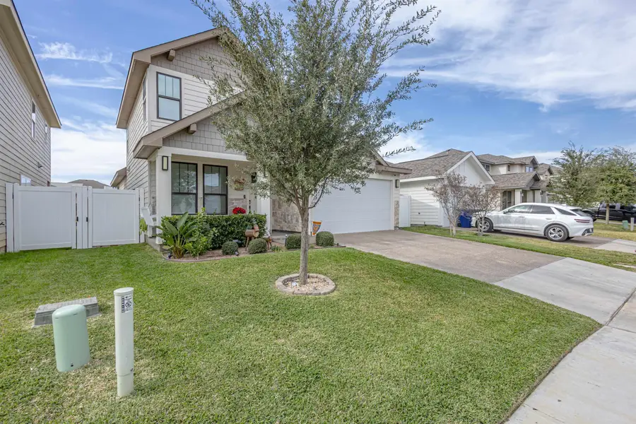 1316 Sambar Lp, Laredo, TX 78045 - #2
