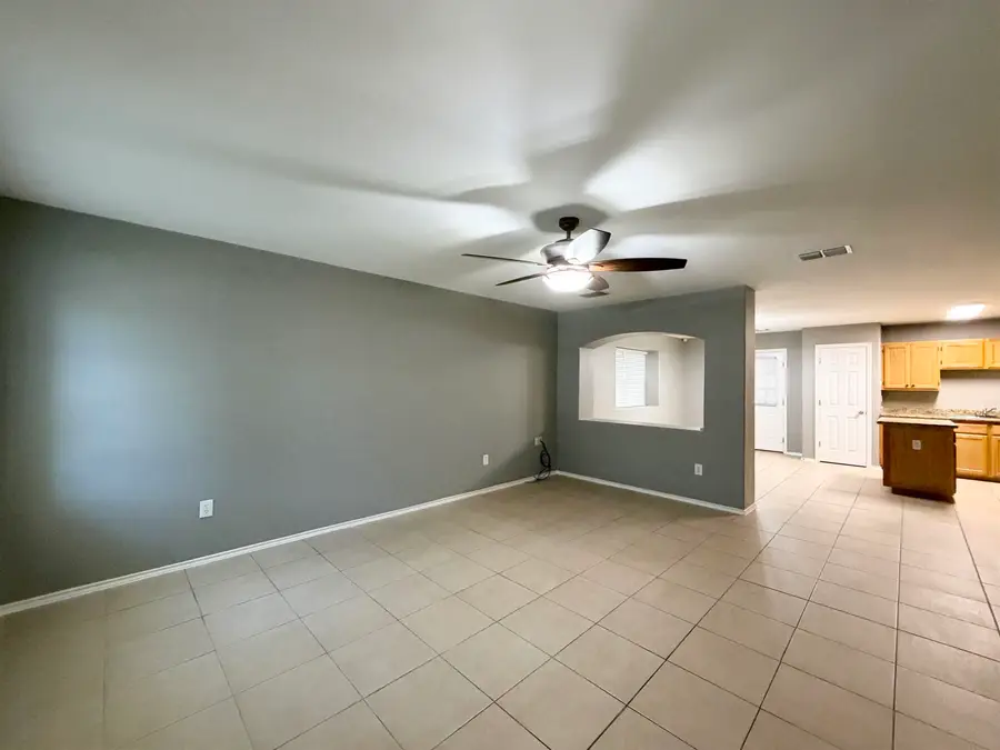 11111 Revilla Dr, Laredo, TX 78045 - #3