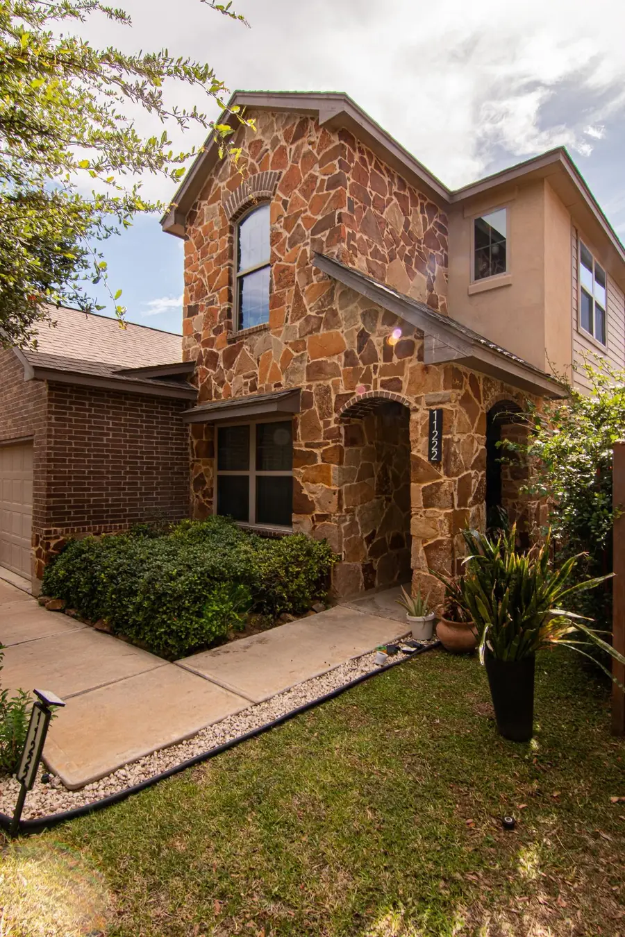 11222 Sierra Gorda Dr, Laredo, TX 78045 - #2