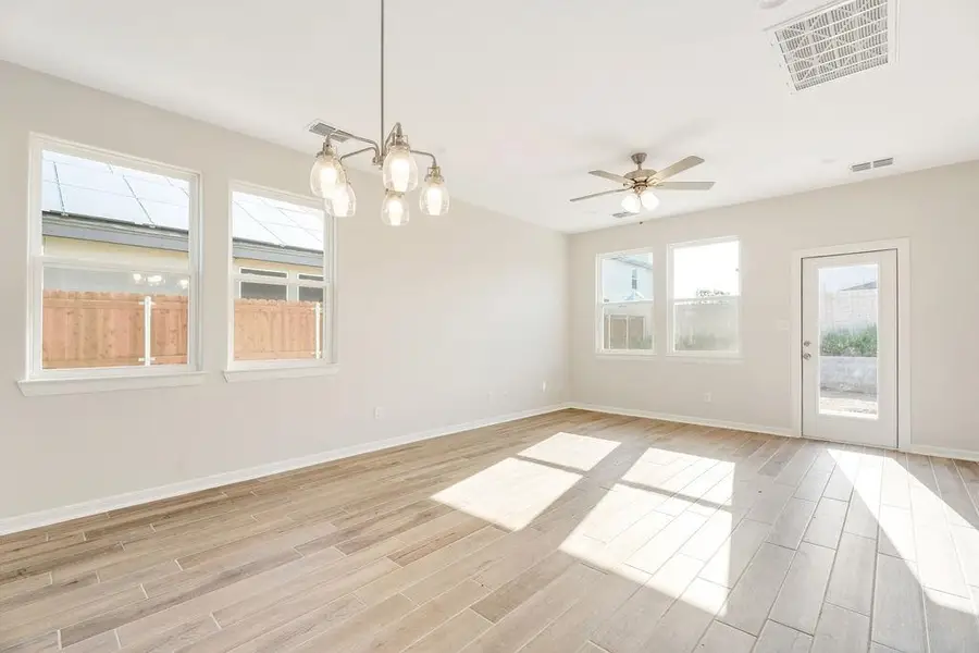 2613 Galloway Dr., Laredo, TX 78046 - #3