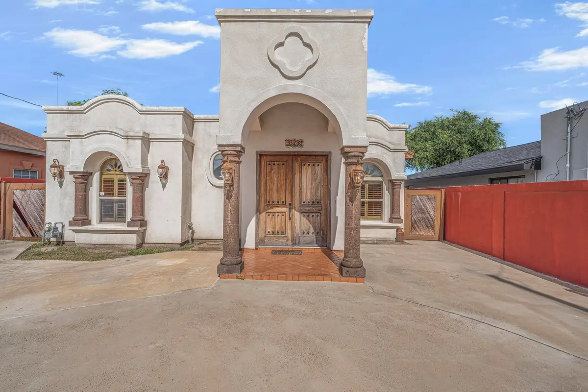 3806 San Eduardo Ave, Laredo, TX 78041 - #1