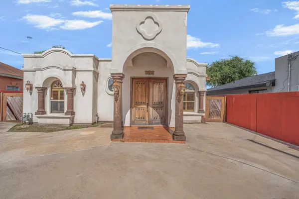3806 San Eduardo Ave, Laredo, TX 78041