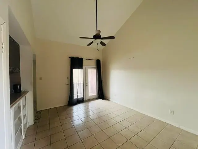 100 E Aurora St, Laredo, TX 78041 - #2