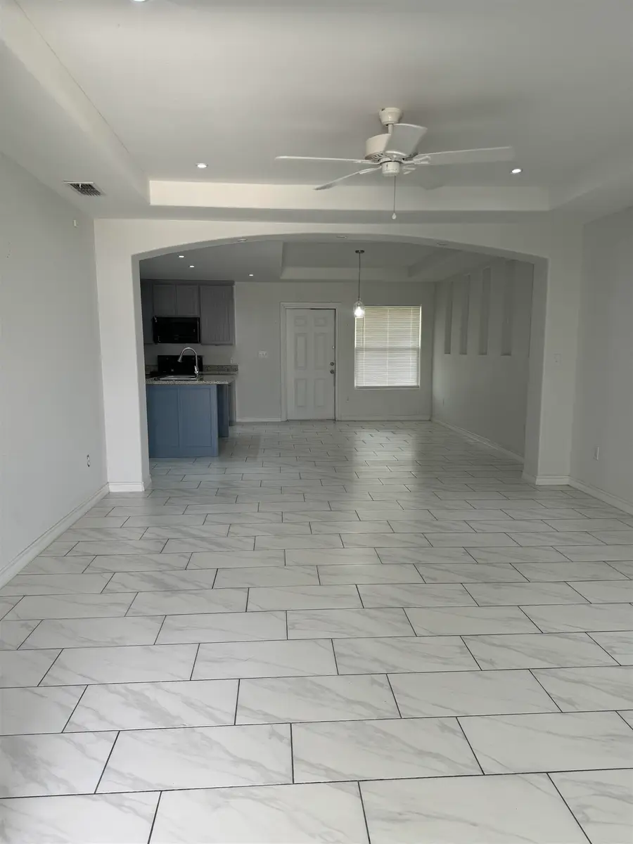 2931 Rowan Dr, Laredo, TX 78046 - #3