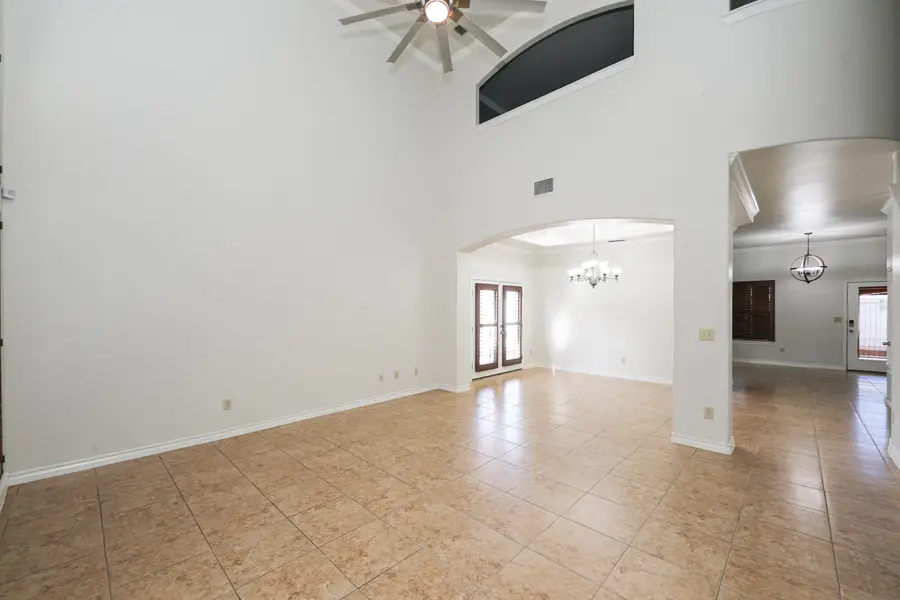 3118 Dos Reales Lp, Laredo, TX 78045 - #3
