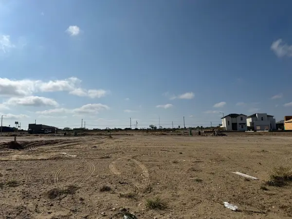 5907 Tavo Dr., Laredo, TX 78043
