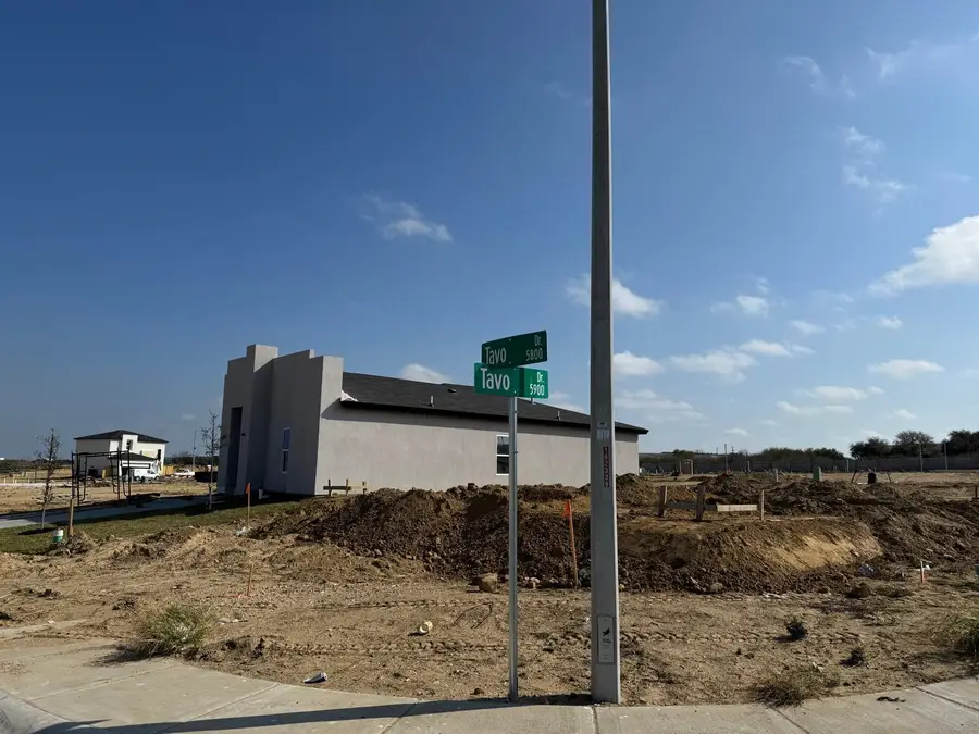 5903 Tavo Dr., Laredo, TX 78043 - #3