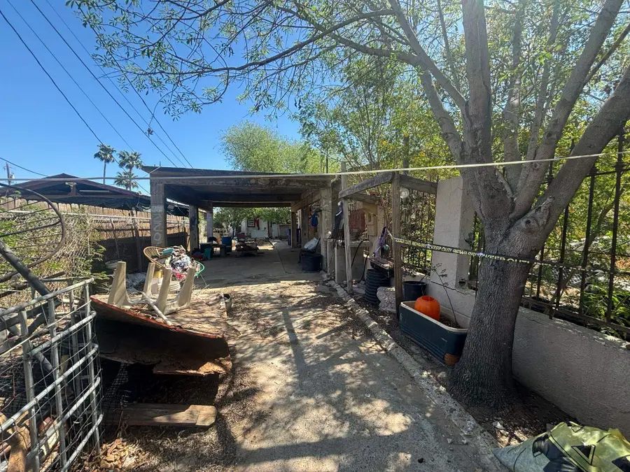 2206 S Smith Ave, Laredo, TX 78046 - #2