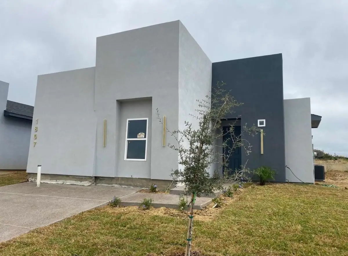 1807 Calvillo Dr., Laredo, TX 78046 - #1