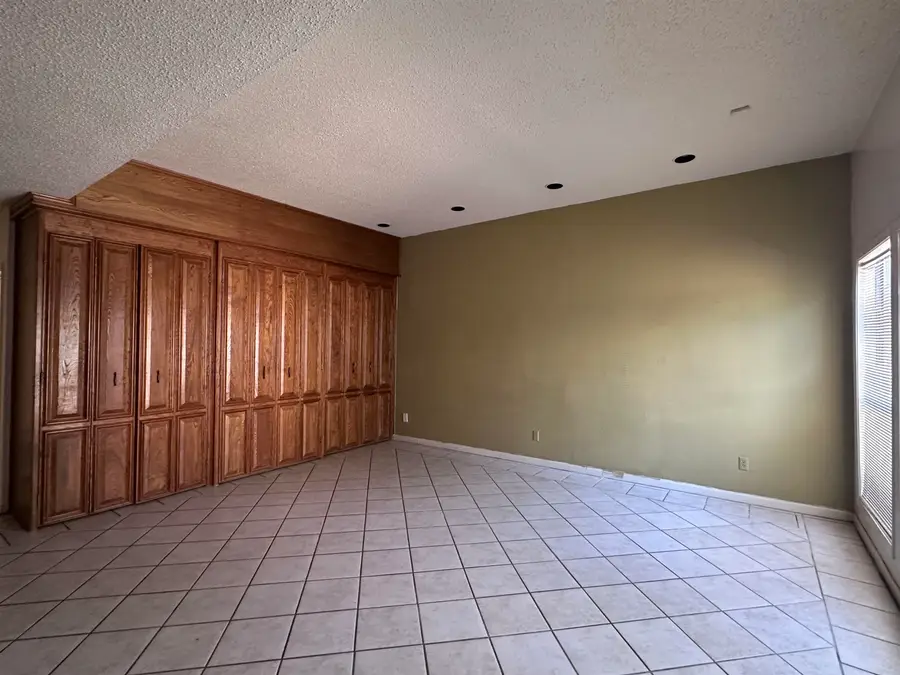 106 Martingale Ln, Laredo, TX 78041 - #3